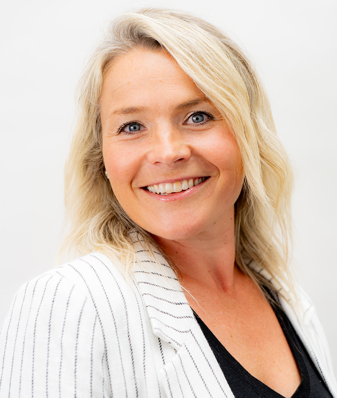 Courtney-Goodbrand-Headshots Courtney-Goodbrand-Headshots